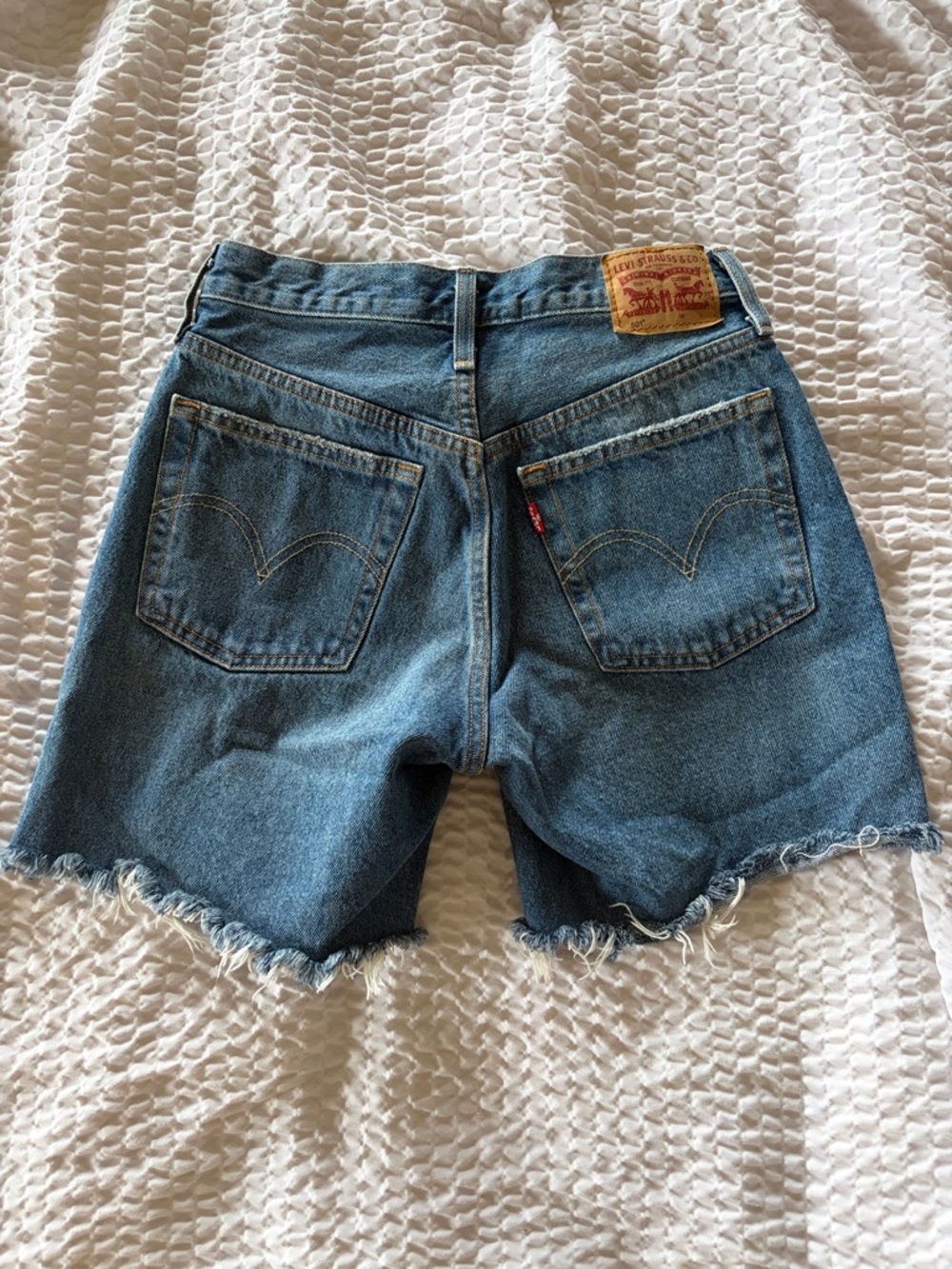 Levi's 501 Cutoff Jean Shorts - Picture 2 of 4